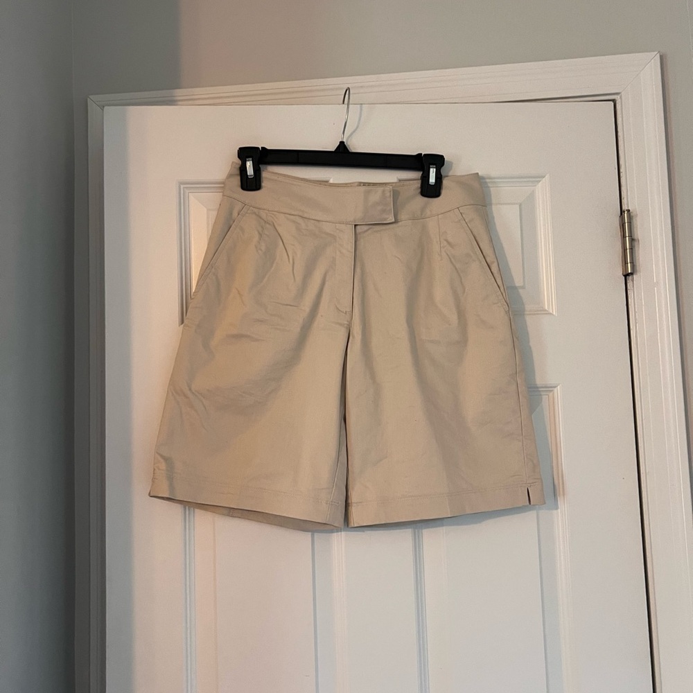 Nike Golf Women's Khaki Dri-Fit Golf Shorts Size 4 Small